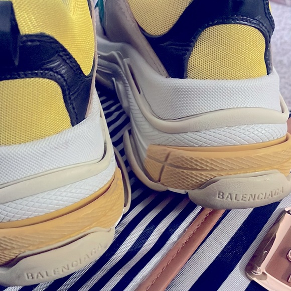 Balenciaga Triple S main image 3